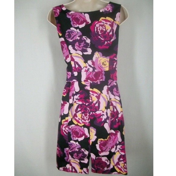 Express ~ Classy floral shift dress - Picture 2 of 4